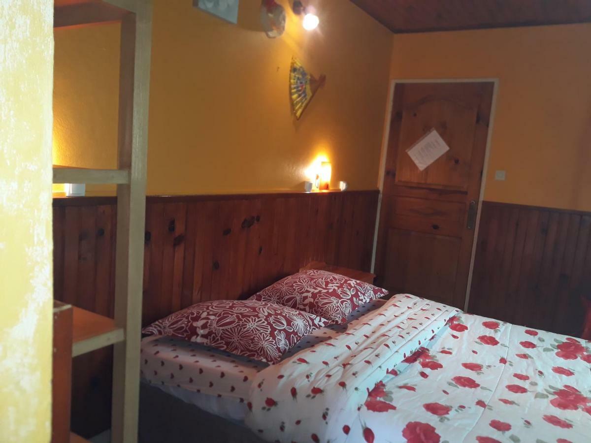 Petite Fleur De Lentilles Bed & Breakfast Силаос Екстериор снимка